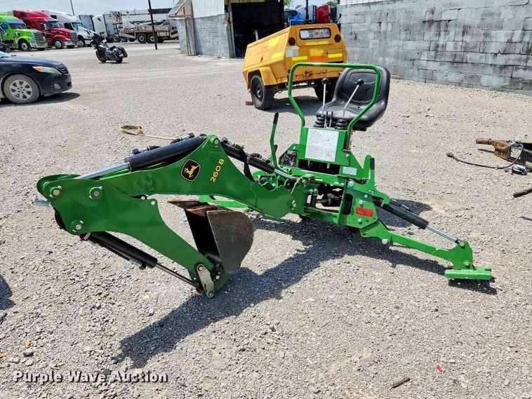 2022 John Deere 260B backhoe attachment