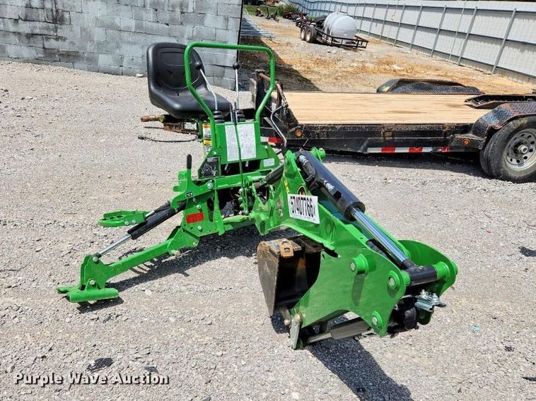 image for item YA4069 2022 John Deere 260B backhoe attachment