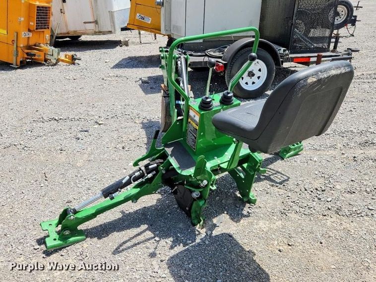 image for item YA4069 2022 John Deere 260B backhoe attachment