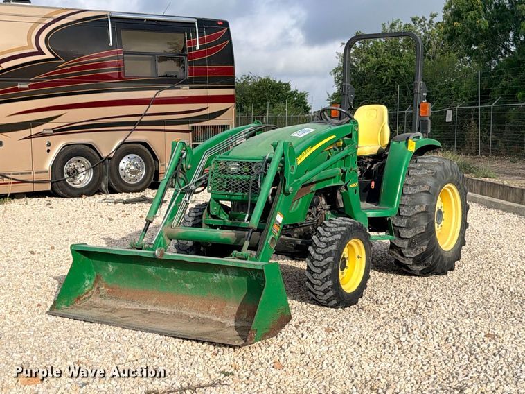 2012 John Deere 4520 MFWD tractor