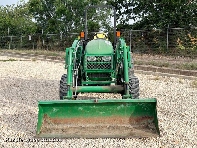image for item YA4083 2012 John Deere 4520 MFWD tractor
