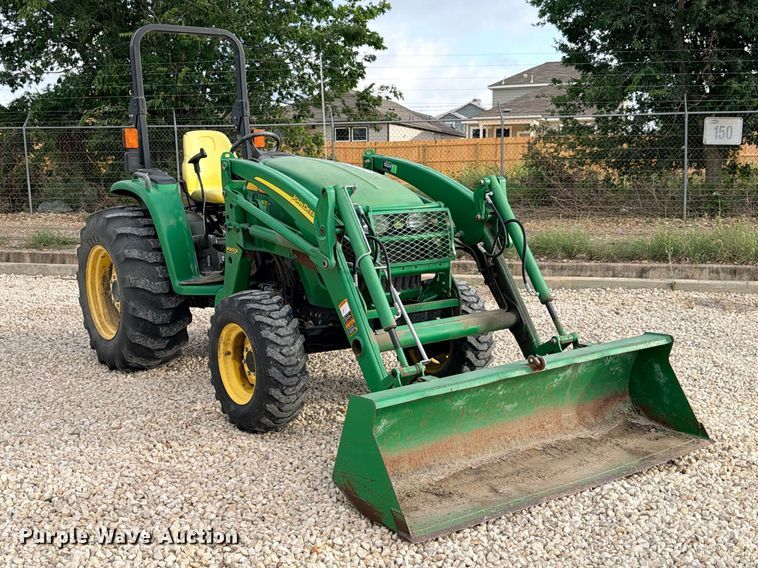 image for item YA4083 2012 John Deere 4520 MFWD tractor