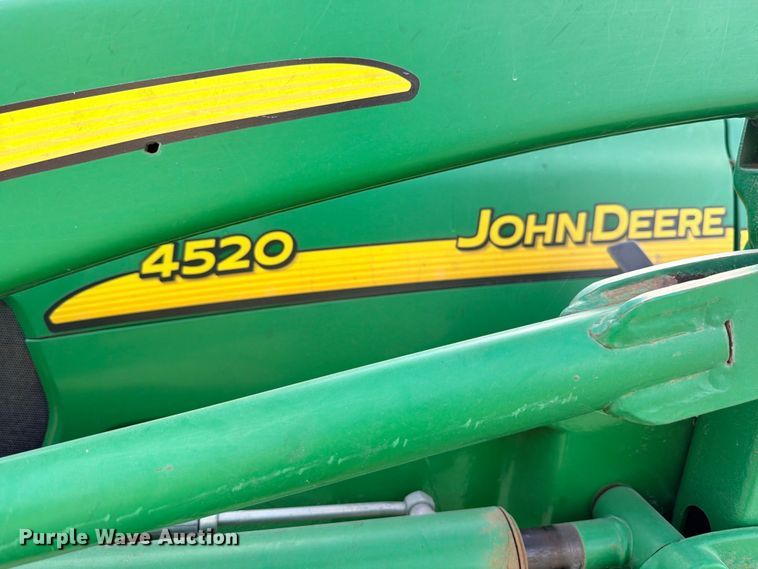 image for item YA4083 2012 John Deere 4520 MFWD tractor