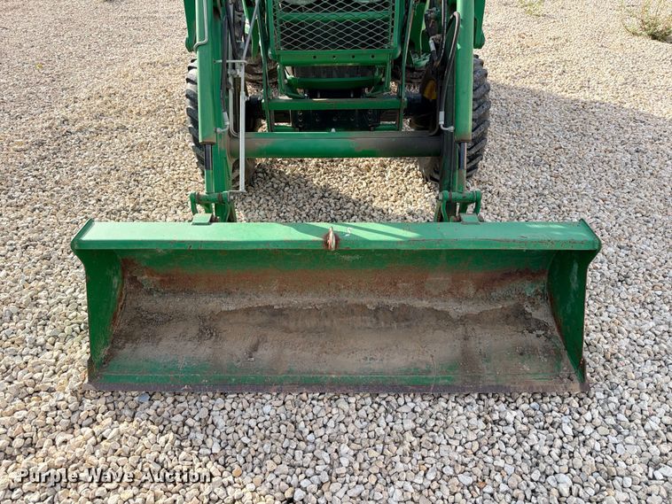 image for item YA4083 2012 John Deere 4520 MFWD tractor