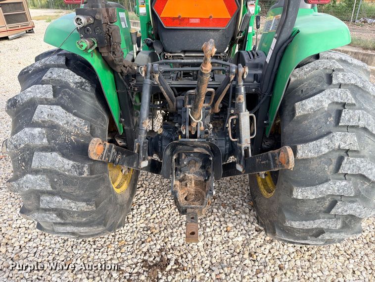 image for item YA4083 2012 John Deere 4520 MFWD tractor