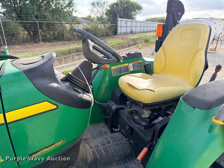 image for item YA4083 2012 John Deere 4520 MFWD tractor