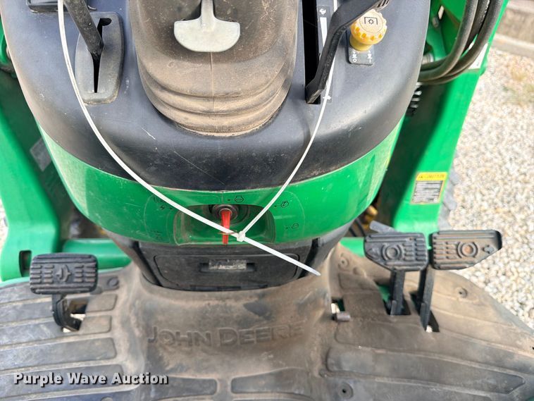 image for item YA4083 2012 John Deere 4520 MFWD tractor