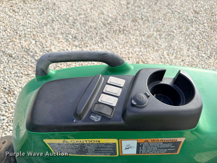 image for item YA4083 2012 John Deere 4520 MFWD tractor