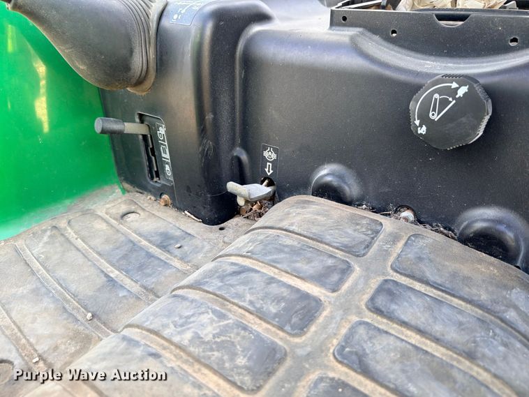 image for item YA4083 2012 John Deere 4520 MFWD tractor