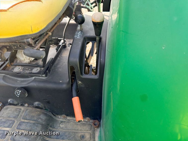 image for item YA4083 2012 John Deere 4520 MFWD tractor