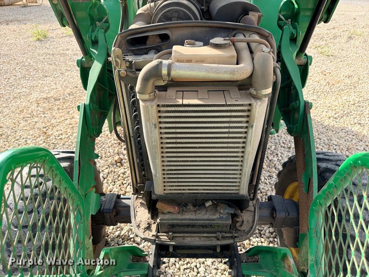 image for item YA4083 2012 John Deere 4520 MFWD tractor