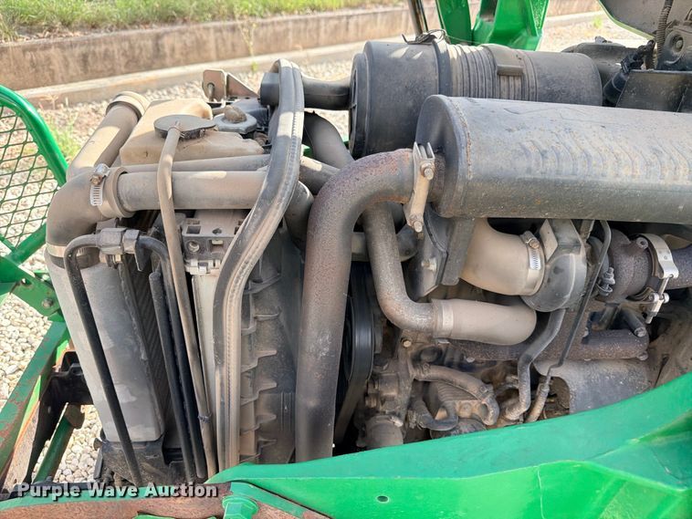 image for item YA4083 2012 John Deere 4520 MFWD tractor