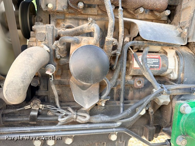 image for item YA4083 2012 John Deere 4520 MFWD tractor