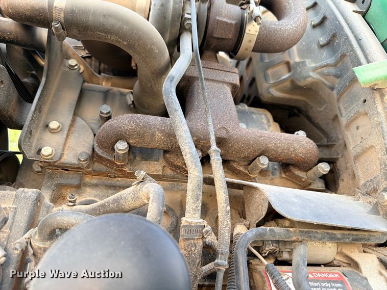 image for item YA4083 2012 John Deere 4520 MFWD tractor