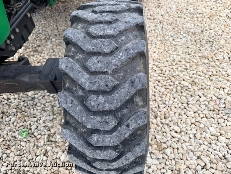 image for item YA4083 2012 John Deere 4520 MFWD tractor