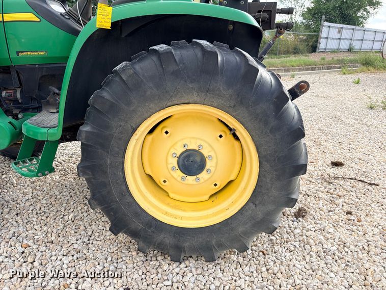 image for item YA4083 2012 John Deere 4520 MFWD tractor