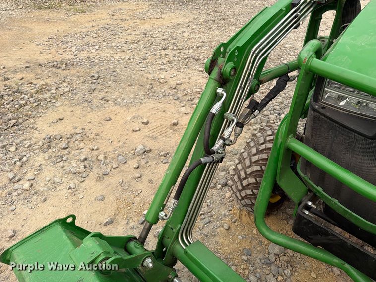 image for item YA4178 2025 John Deere 1025R MFWD tractor