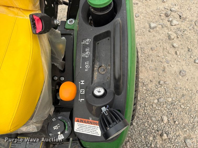 image for item YA4178 2025 John Deere 1025R MFWD tractor