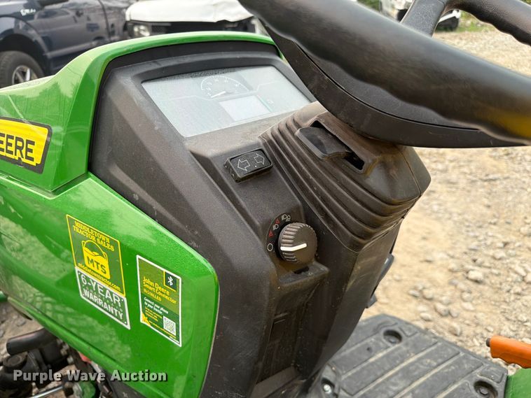 image for item YA4178 2025 John Deere 1025R MFWD tractor