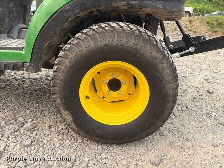 image for item YA4178 2025 John Deere 1025R MFWD tractor
