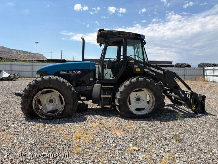image for item YA4187 1999 New Holland TV140 MFWD bi-directional tractor