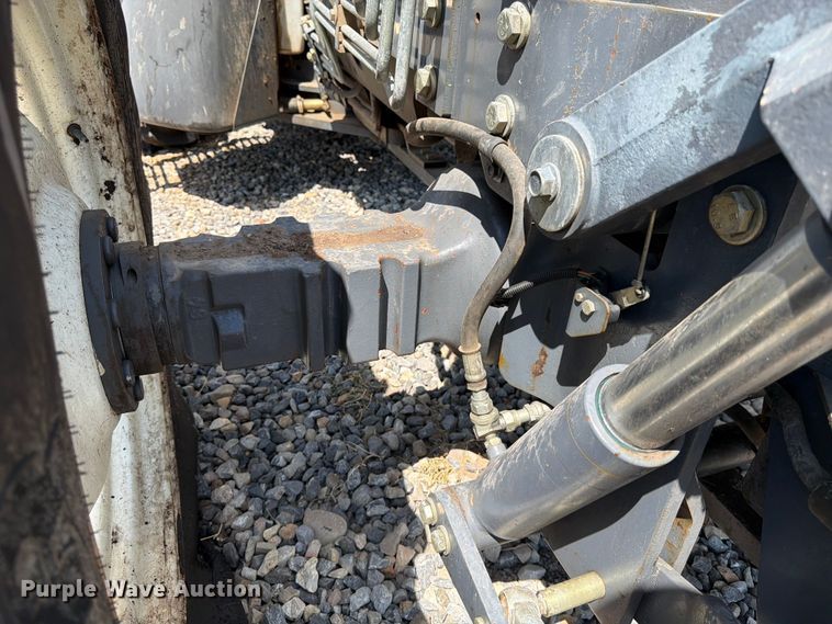 image for item YA4187 1999 New Holland TV140 MFWD bi-directional tractor