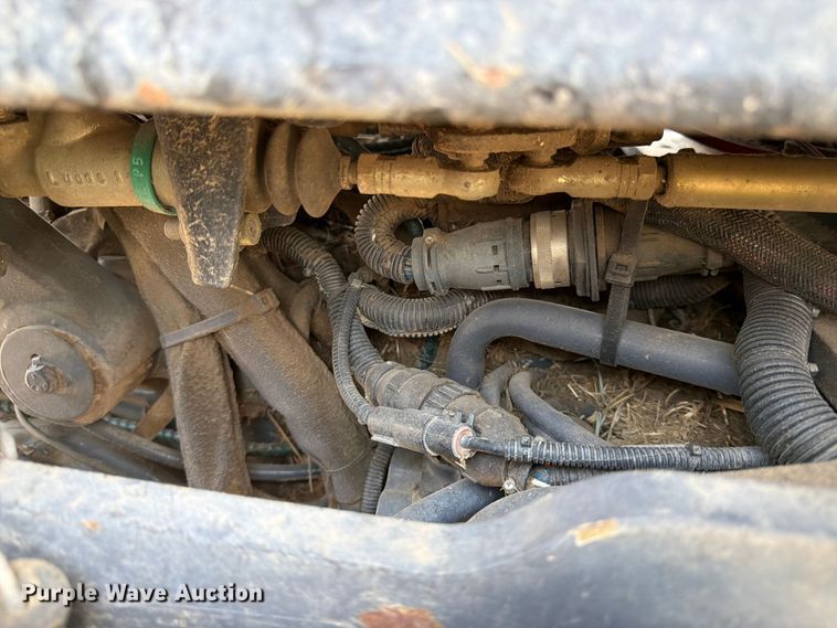 image for item YA4187 1999 New Holland TV140 MFWD bi-directional tractor