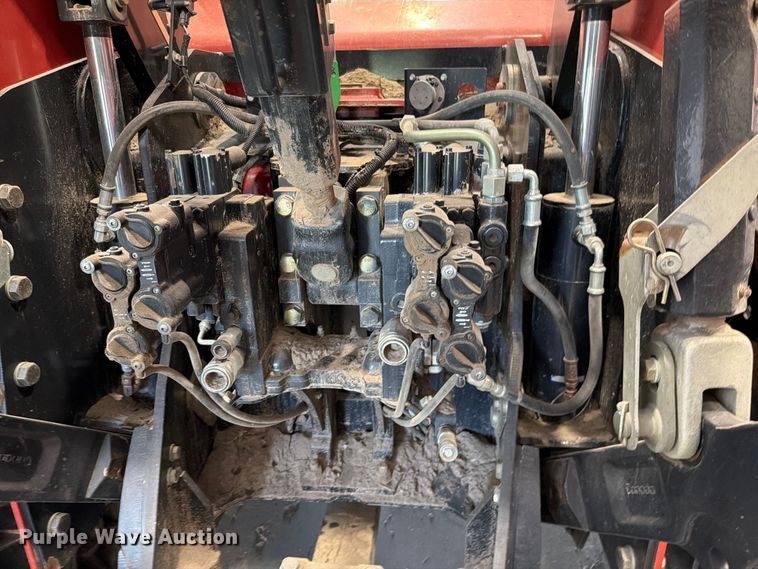 image for item YA4195 2010 Case IH Steiger 435 Quadtrac 4WD tractor