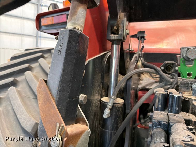 image for item YA4195 2010 Case IH Steiger 435 Quadtrac 4WD tractor