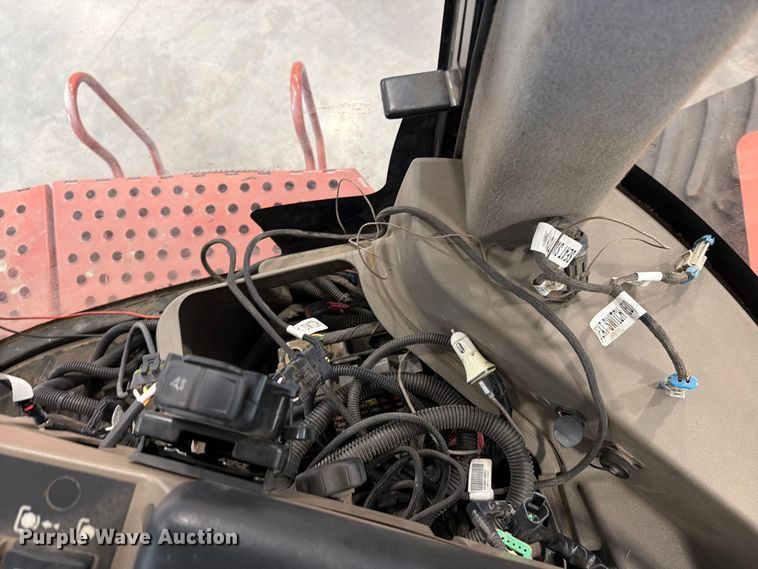 image for item YA4195 2010 Case IH Steiger 435 Quadtrac 4WD tractor