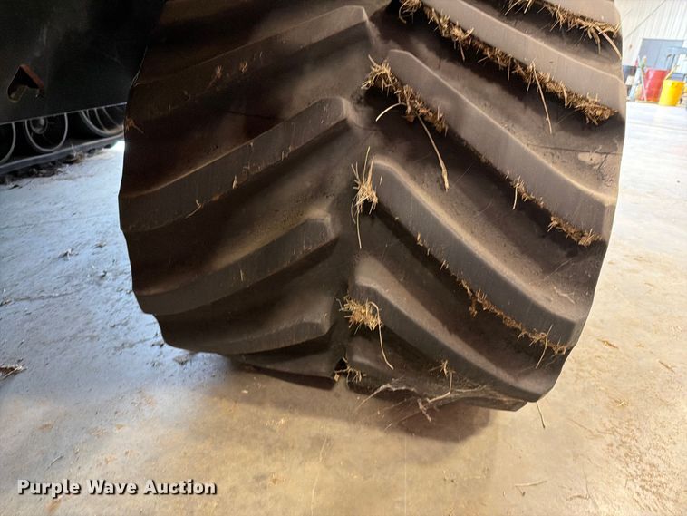 image for item YA4195 2010 Case IH Steiger 435 Quadtrac 4WD tractor