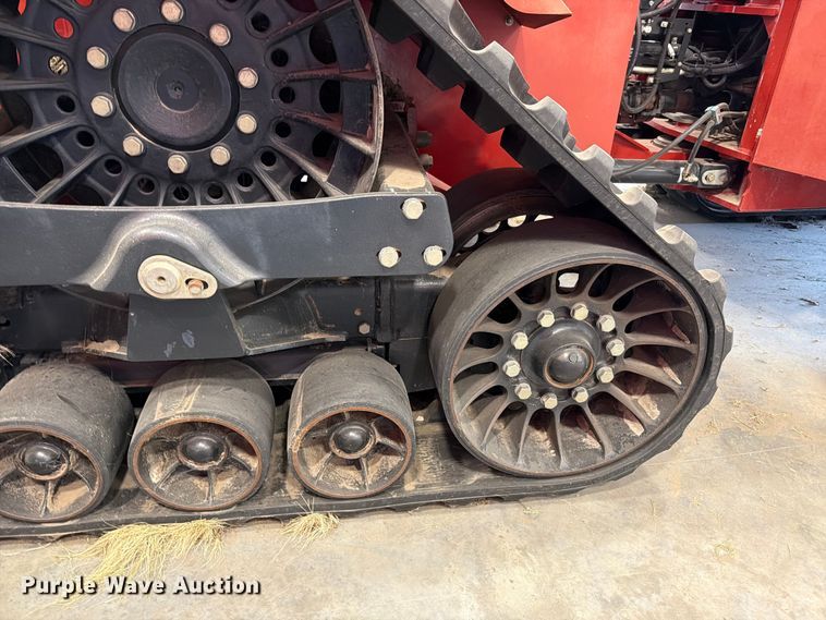 image for item YA4195 2010 Case IH Steiger 435 Quadtrac 4WD tractor