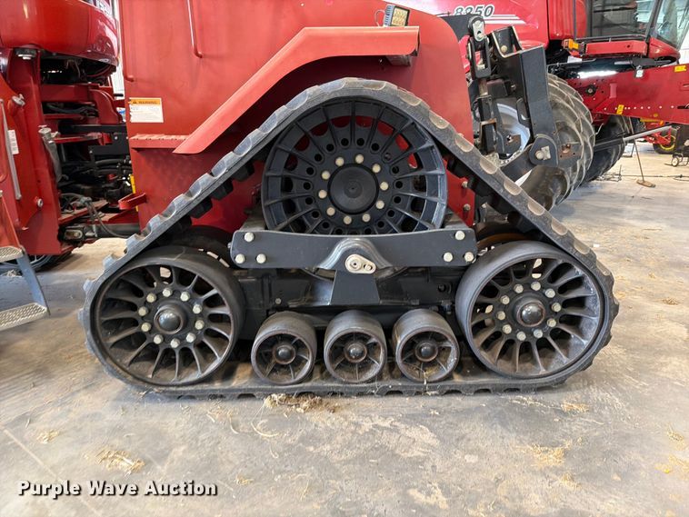 image for item YA4195 2010 Case IH Steiger 435 Quadtrac 4WD tractor