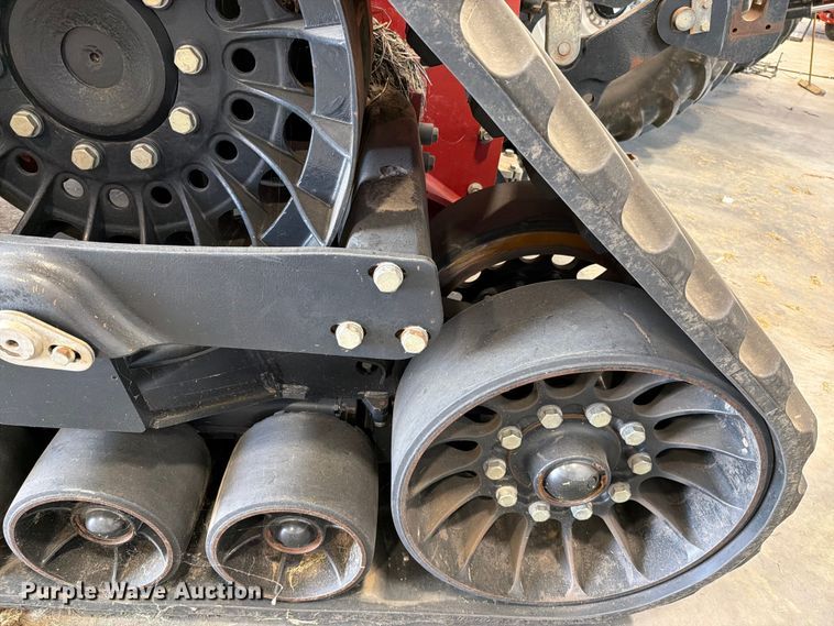 image for item YA4195 2010 Case IH Steiger 435 Quadtrac 4WD tractor