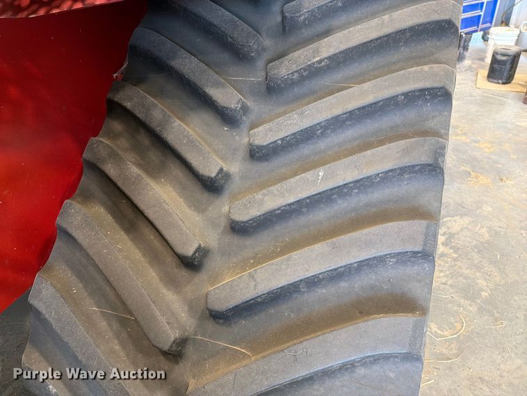 image for item YA4195 2010 Case IH Steiger 435 Quadtrac 4WD tractor