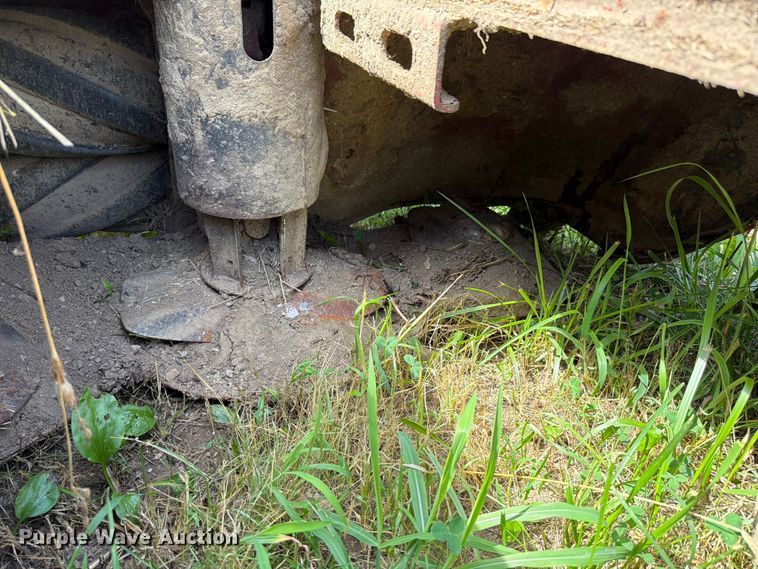 image for item YA4270 2017 New Holland 316RDB disc mower
