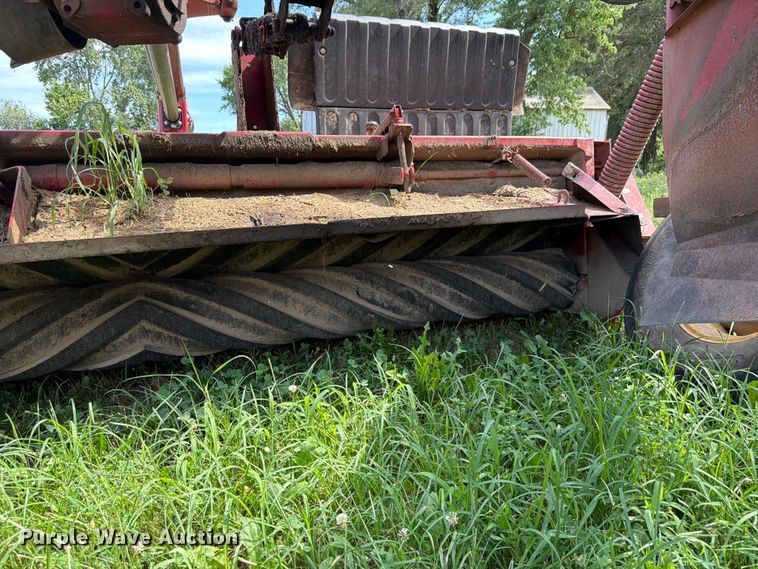 image for item YA4270 2017 New Holland 316RDB disc mower