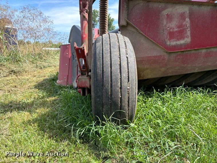 image for item YA4270 2017 New Holland 316RDB disc mower