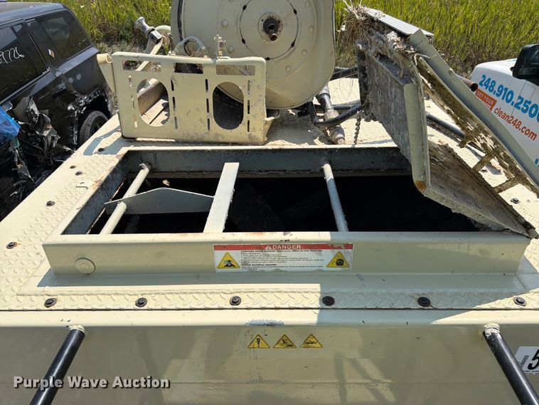 image for item YA4351 1991 Finn T90 hydroseeder