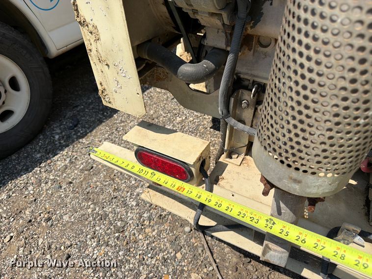 image for item YA4351 1991 Finn T90 hydroseeder