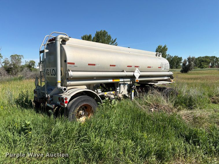image for item DQ0075 1996 Beall BAST-30-2-SB tank trailer