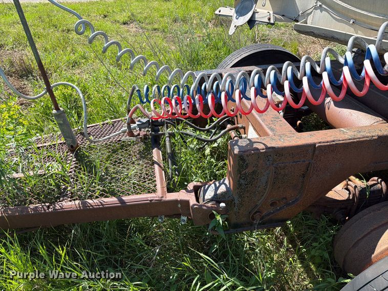 image for item DQ0075 1996 Beall BAST-30-2-SB tank trailer