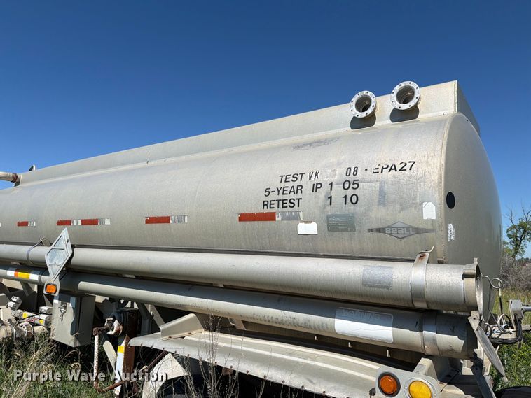 image for item DQ0075 1996 Beall BAST-30-2-SB tank trailer