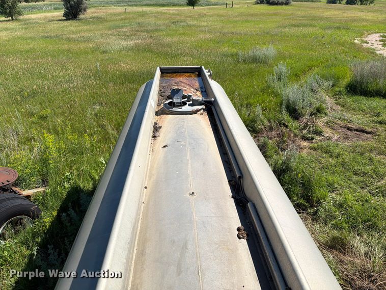 image for item DQ0075 1996 Beall BAST-30-2-SB tank trailer