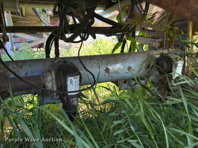 image for item DQ0075 1996 Beall BAST-30-2-SB tank trailer