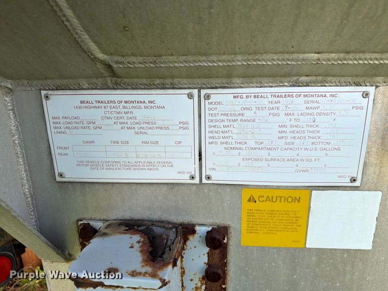 image for item DQ0075 1996 Beall BAST-30-2-SB tank trailer