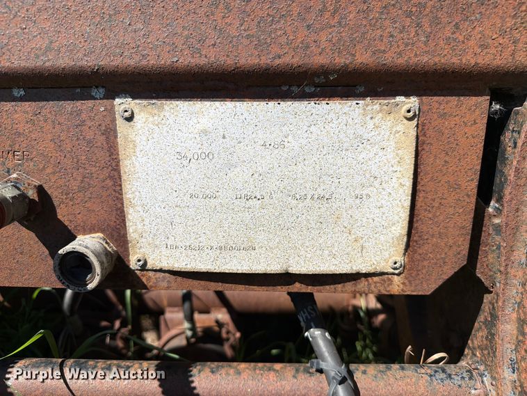 image for item DQ0075 1996 Beall BAST-30-2-SB tank trailer
