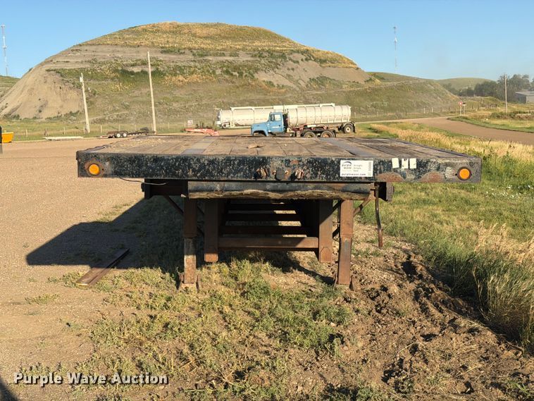 image for item DQ0080 1998 JET Drop deck drop deck equipment trailer