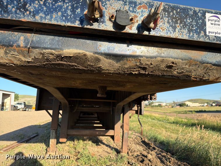 image for item DQ0080 1998 JET Drop deck drop deck equipment trailer