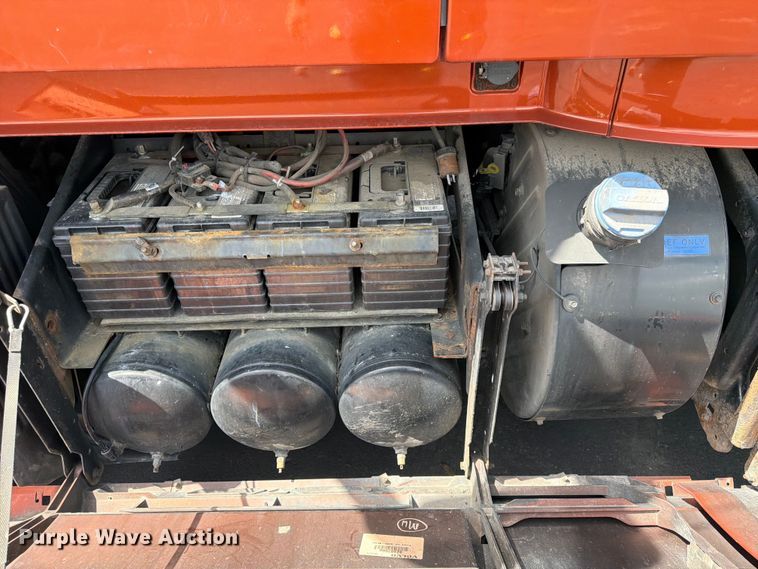 image for item DQ7895 2016 Volvo VN semi truck